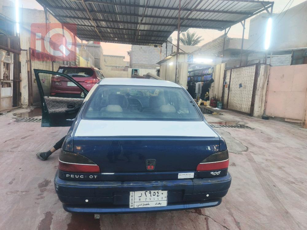 بیجۆ 306